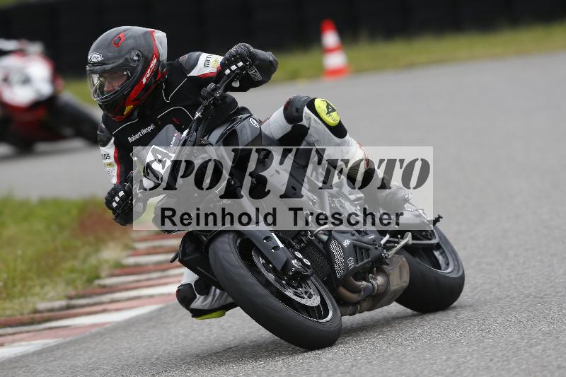 /13 22.04.2024 Plüss Moto Sport ADR/Freies Fahren/74